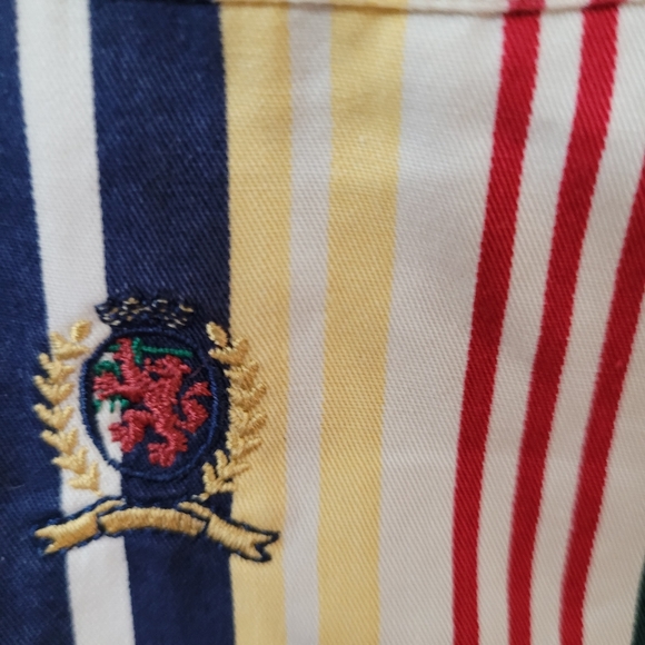 Tommy Hilfiger vintage button-down long sleeve ๐ฅ - Picture 3 of 3